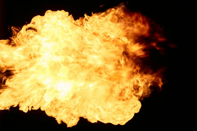 Chaos in Philly: Massive Explosion Flattens Homes – What Happened?