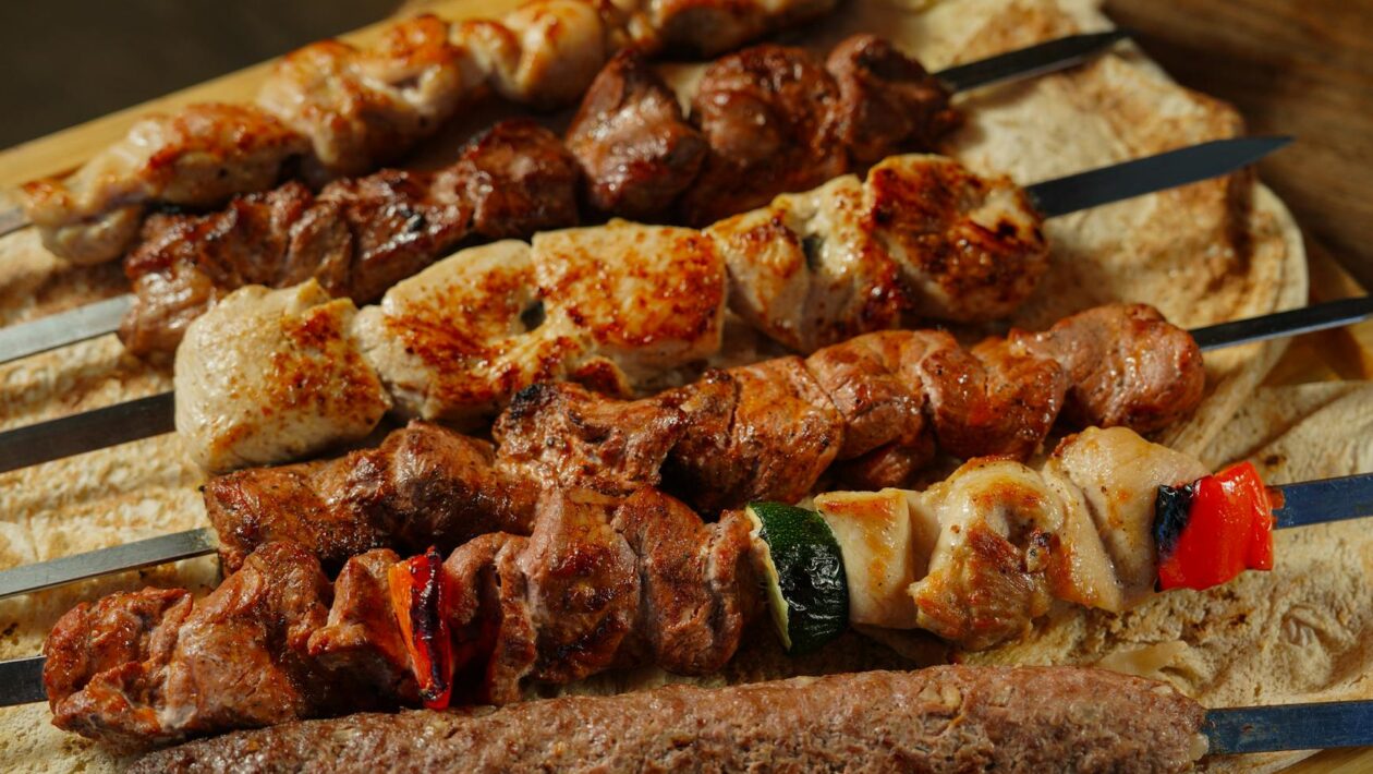 Easy Chicken Mince Kebab Recipe – Spicy & Juicy Patties