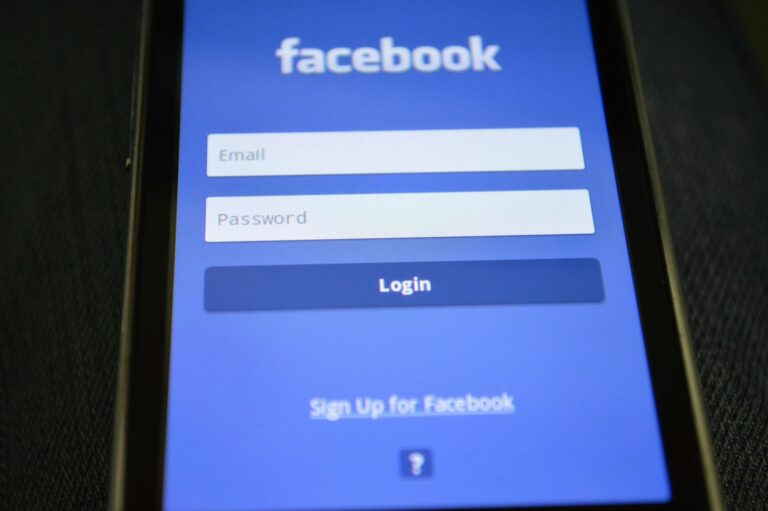 Facebook Just Killed Passwords—Here’s How to Try It First!