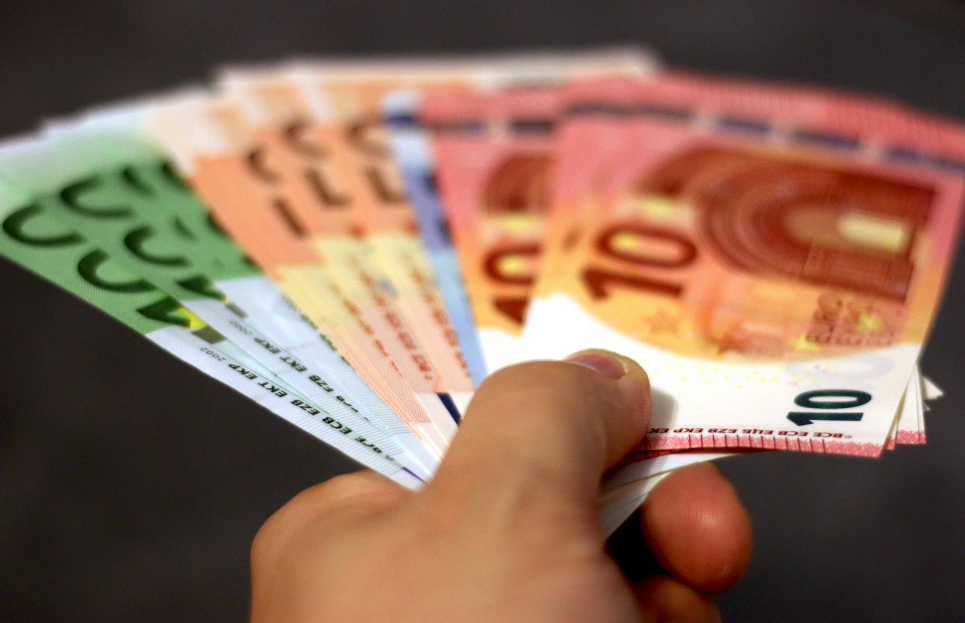 France’s Bold Plan to Save the Euro – Will the EU Agree?