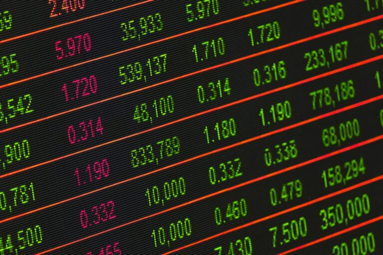 Gold Prices Tumble – Here’s Why Traders Are Worried Now!