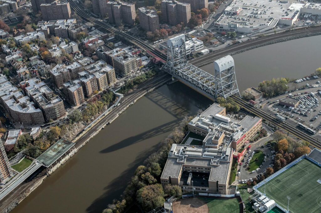 Harlem River Swimming Plan Ignores 2B Gallon Sewage Dump 20250609222651024285