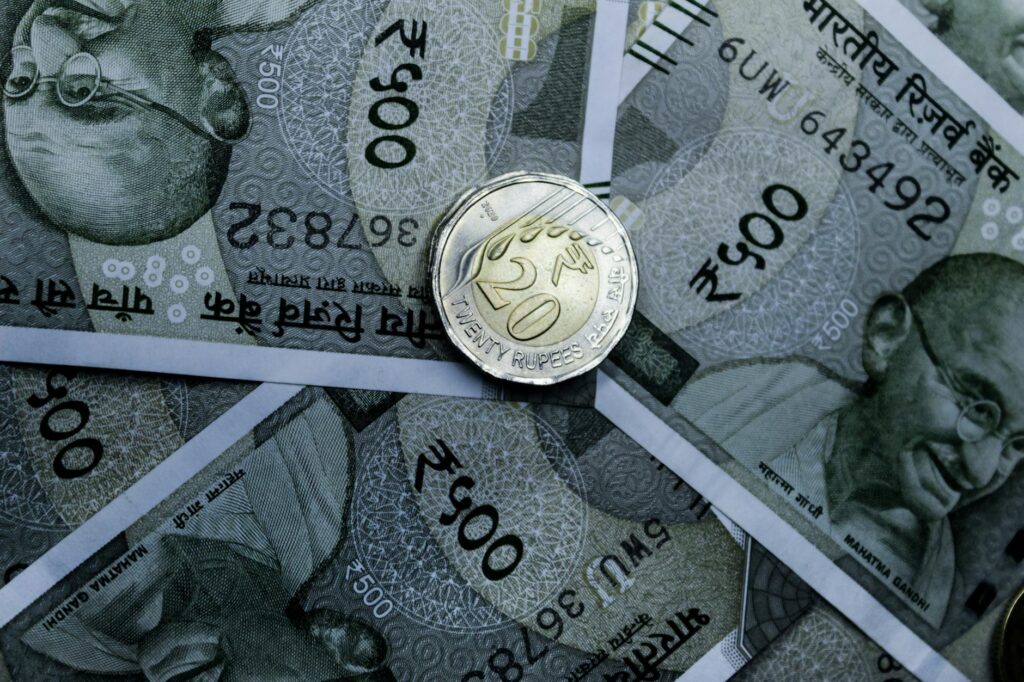 Indian Shares Rise on Trade Optimism RBI Policy Support 20250610045220446729