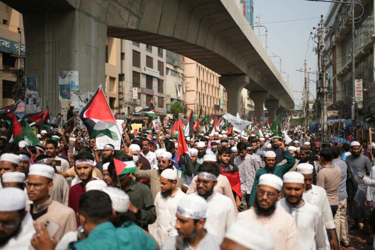 Iran’s Stark Warning to the US: All-Out War Looms Over Israel Conflict