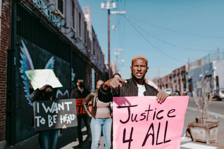 No Kings Protests Erupt Nationwide — Is Trump’s Parade Backfiring?