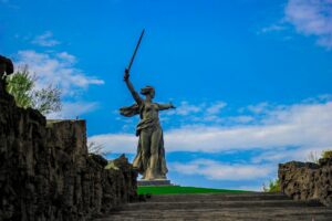 Peter Thiel’s Crypto Bet Just Took a Huge Step – What’s Next?