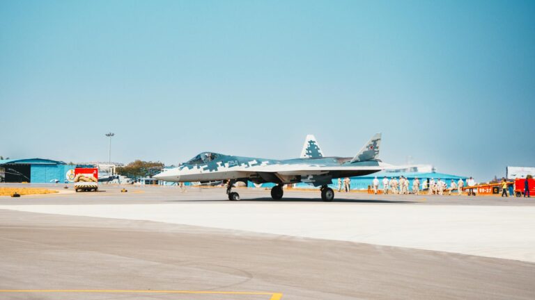 Russia’s Invisible Fighter Jets for India? Game-Changer Against China & Pakistan!