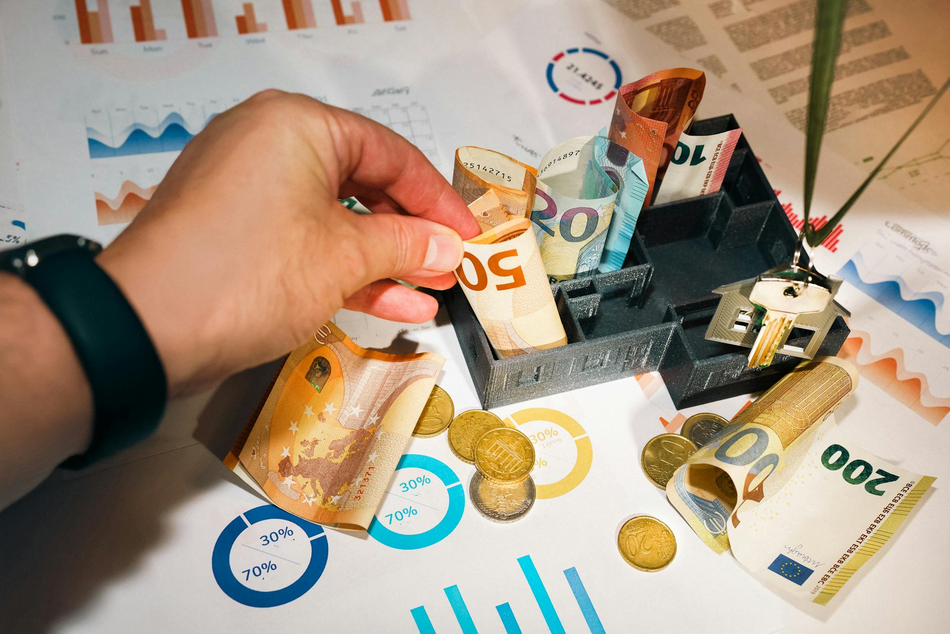 Sammaan Capital Stock Soars 18% – THIS Key Update Triggered the Rally!