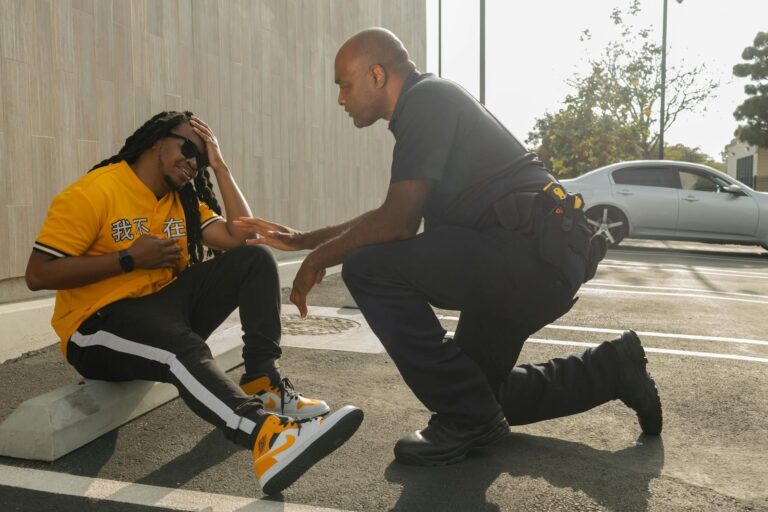 This Viral Video Shows LAPD Cop Shooting Woman at Point-Blank Range – What Really Happened?