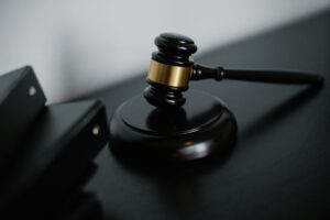 Trump Scores Legal Win – Court Halts Judge’s Order on Deported Migrants