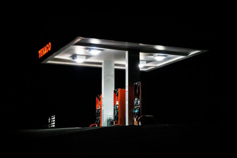 US Team Rushes to Stop ONGC’s Assam Gas Blowout – Can They Fix It?