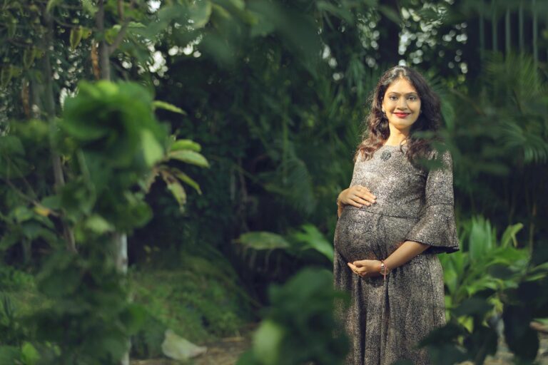 Unmarried & Pregnant? Here’s What Indian Law Says About Your Maternity Leave!