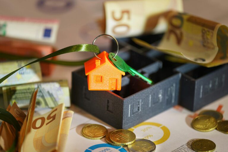 Vanguard Just Cut Fees – Here’s How Investors Save .5M!