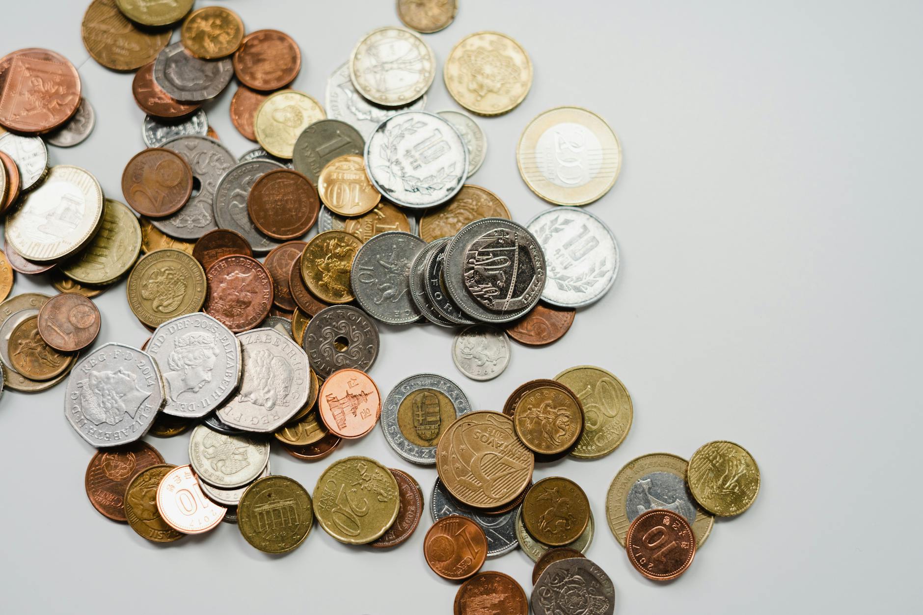 Why Central Banks Are Ditching Dollars for Gold – The Shocking Shift Explained