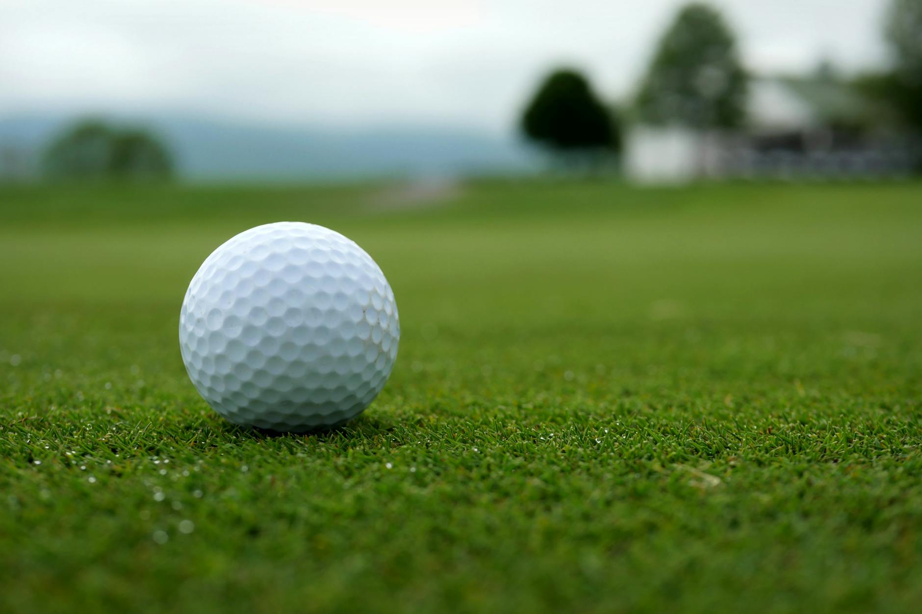 You Won’t Believe These Jaw-Dropping Shots from U.S. Open Round 2!