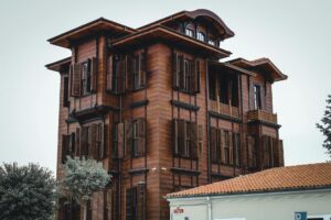 Jinnah House is a Heritage Site – So Why Not Savarkar Sadan? The Shocking Truth!