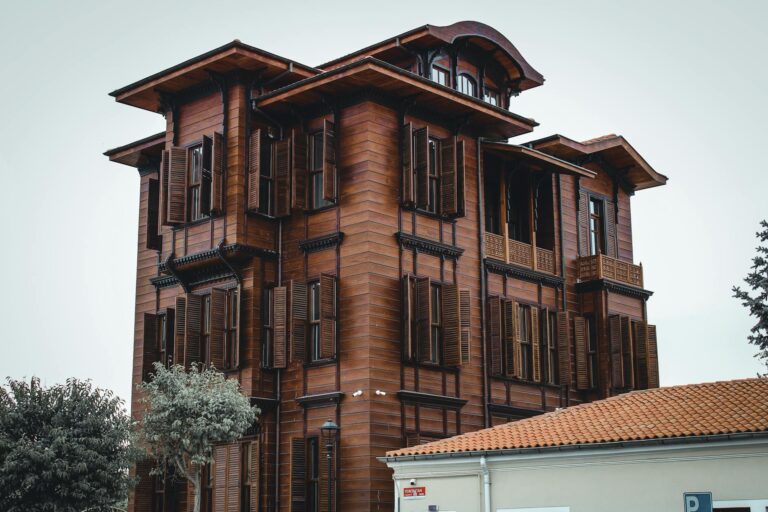 Jinnah House is a Heritage Site – So Why Not Savarkar Sadan? The Shocking Truth!
