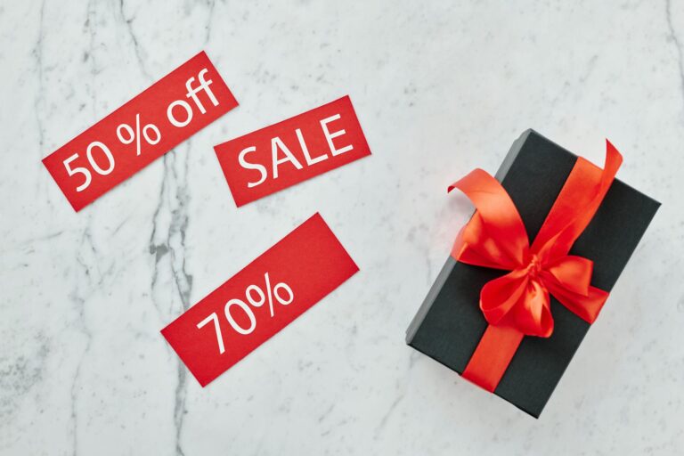 Ritu Kumar’s Stunning Outfits Now 40% Off – Don’t Miss This Deal!