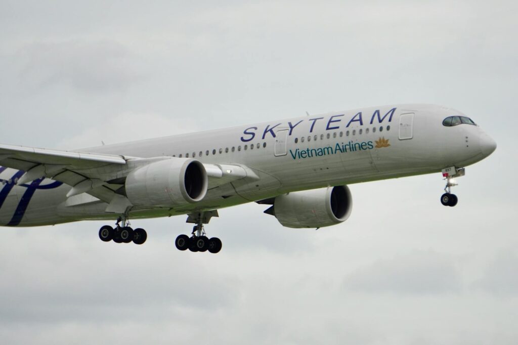 Shocking FAA Warning Ignored Why Did Both Engines Fail Mid 20250711225537034913