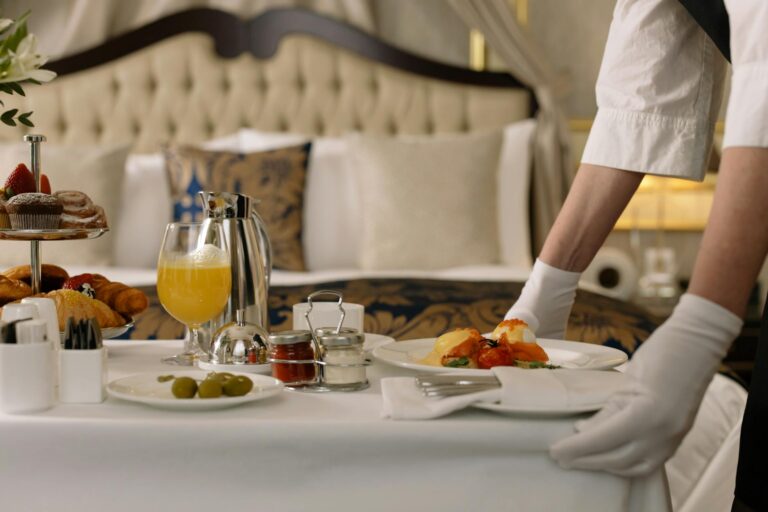 Shocking! Pune Hotel Serves Cockroach in Soup – What Happened Next?